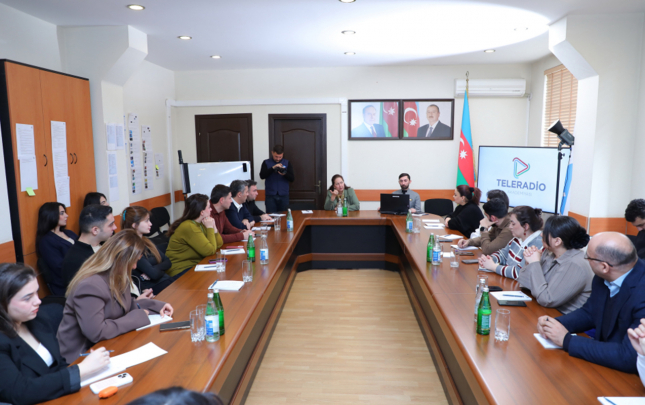 savadli-danisiq-xeber-dilinde-mesuliyyet-movzusunda-telim-kecirildi