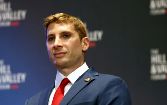 azerbaycana-seferi-zamani-vensi-o-musayiet-edecek