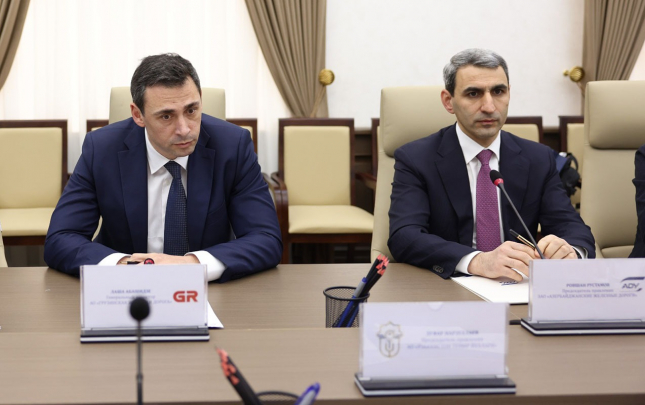 daskendde-orta-dehlizin-inkisafi-uzre-emekdasligin-perspektivleri-muzakire-olundu