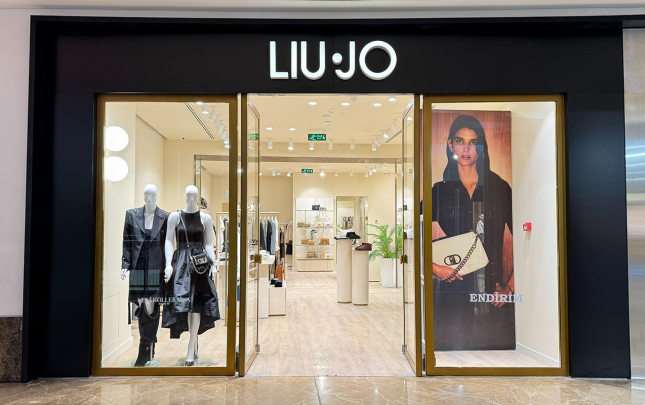 liu-jo-ve-coccinelle-brendlerinin-yeni-magazalari-port-bakuda