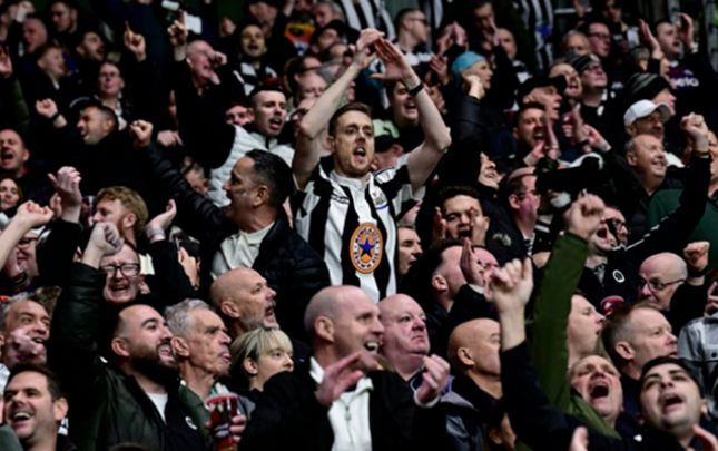 nyukasldan-azarkeslerine-sehidler-xiyabani-ve-orucluqla-bagli