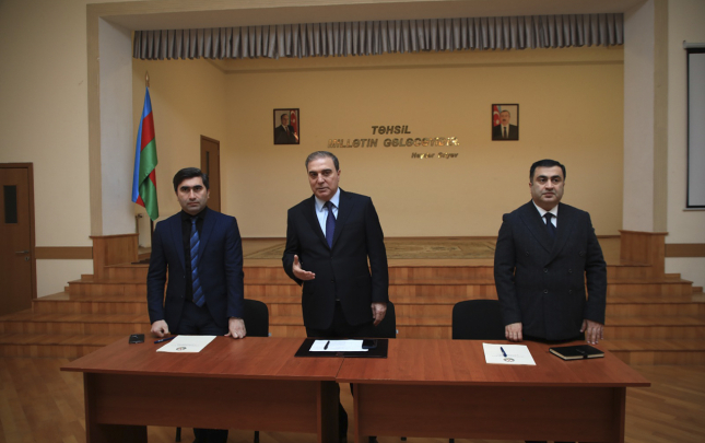 niyazi-bayramov-seyyar-gorus-kecirib