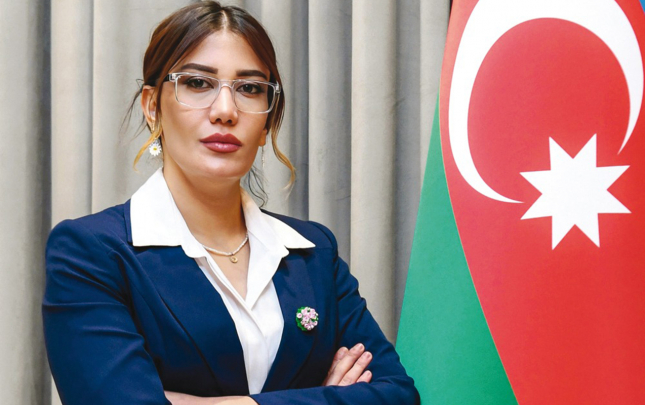 etimadi-satanlar-tarixe-lekedir