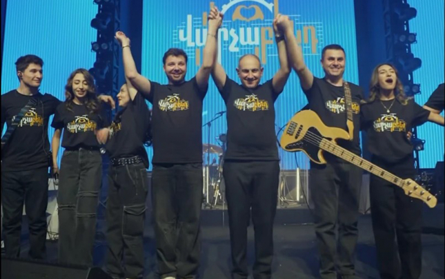 pasinyanin-rok-konserti-neceye-basa-gelib