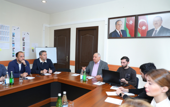 teleradio-akademiyasinda-telim-teskil-olundu