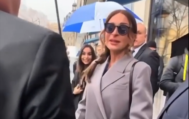 qadin-paltarinda-sefirlikde-gizlenen-siz-idiz