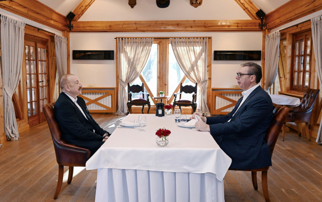 prezidentler-qeyri-resmi-seher-yemeyinde