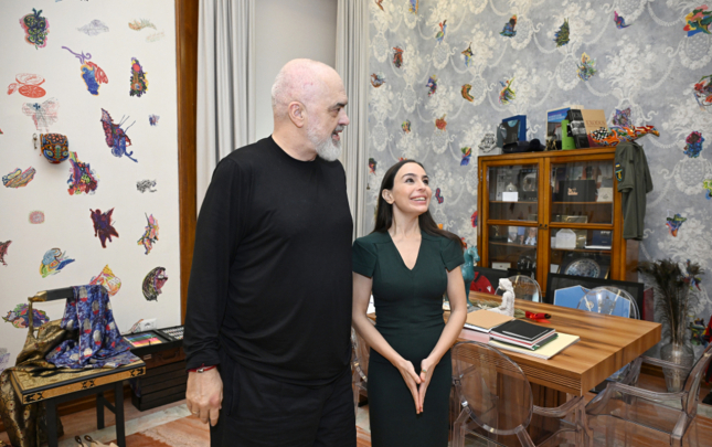 leyla-eliyeva-edi-rama-ile-bir-arada