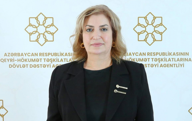 menevi-tor-tokuntuleri-qabaga-verib-xoruzlandirirlar