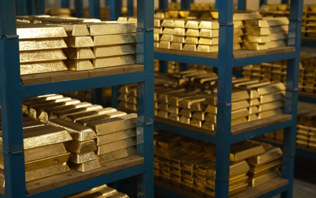 avropanin-en-boyuk-qizil-anbari