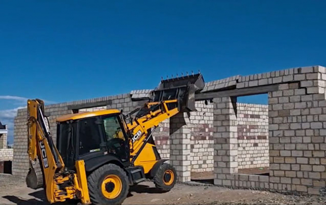 gencede-qanunsuz-tikili-sokuldu