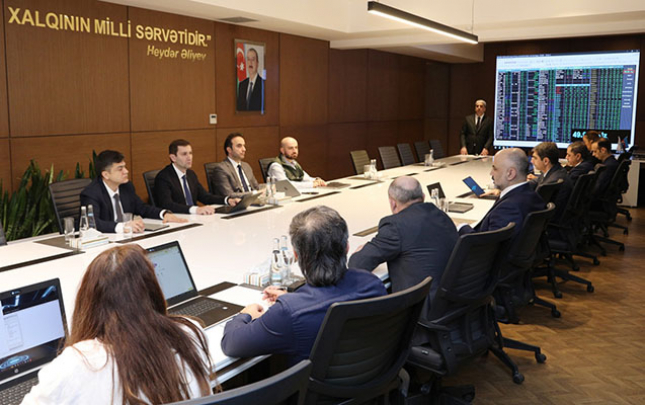 azerenerjide-reqemsal-idareetme-muzakire-edildi