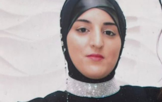 26-yasli-qadin-15-gundur-itkindir