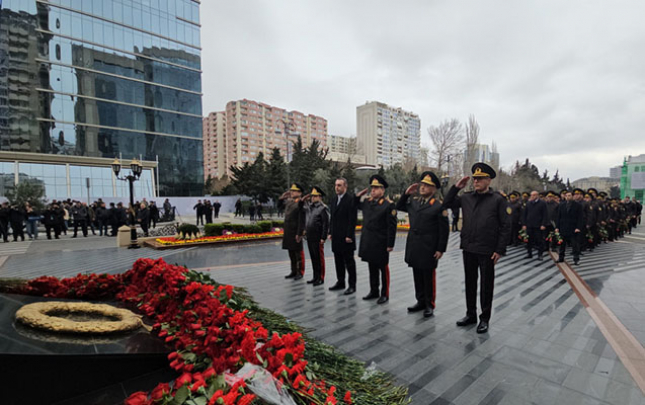 fhn-kollektivi-ana-harayini-ziyaret-etdi