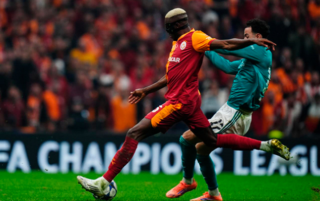 qalatasaray-liverpula-reqib-oldu