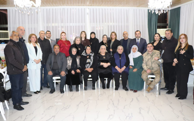 qazi-taleh-camalov-iftar-sufresi-teskil-etdi