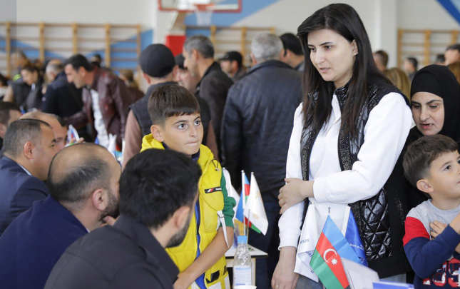 bu-il-26-emek-yarmarkasi-olub