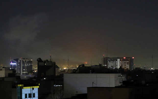 tehranda-partlayis-sesleri-esidilir