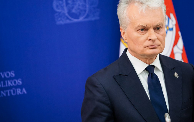 litva-prezidenti-yixilaraq-xesaret-aldigini-etiraf-etdi