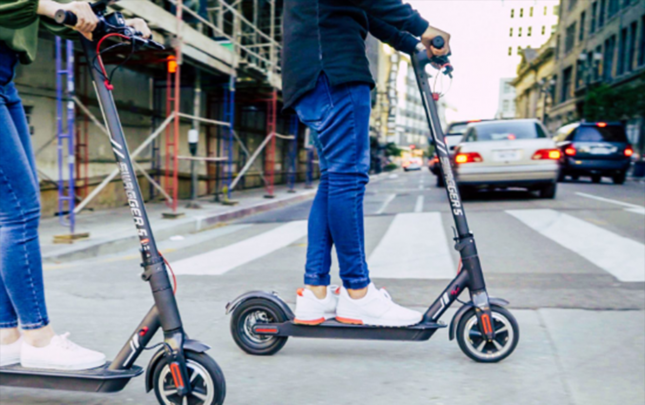 masinla-skuter-suren-2-yeniyetmeni-vurdu