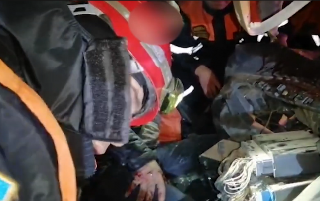 yuk-avtomobilleri-toqqusdu