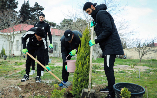 neftci-idman-klubu-terefinden-agacekme-aksiyasi-kecirildi