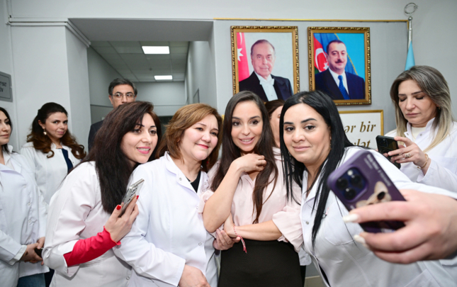 leyla-eliyeva-narkoloji-merkezi-ziyaret-etdi