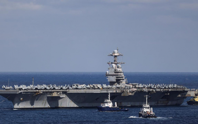 uss-gerald-r-ford-qirmizi-denize-catdi