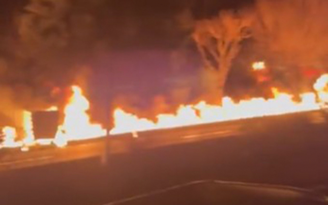 tehranda-neft-anbarlari-vuruldu