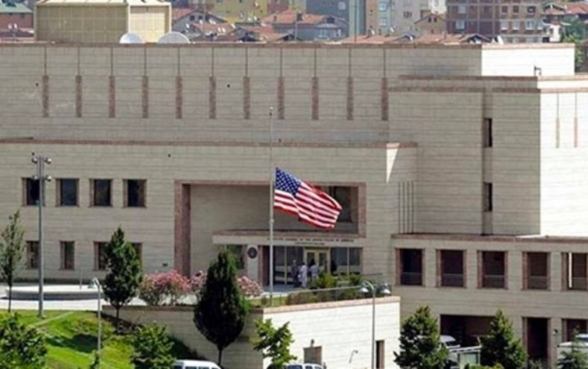 abs-adana-konsullugundaki-emekdaslarini-cixarir