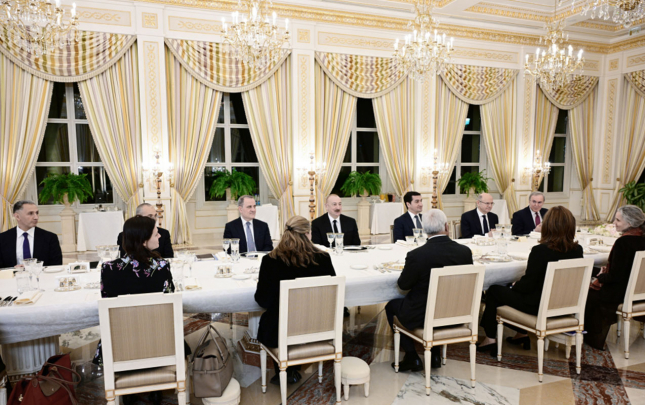 prezidentin-kosta-ile-resmi-nahar-esnasinda-gorusu-oldu