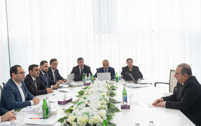 nazir-agdamda-vetendaslari-qebul-etdi