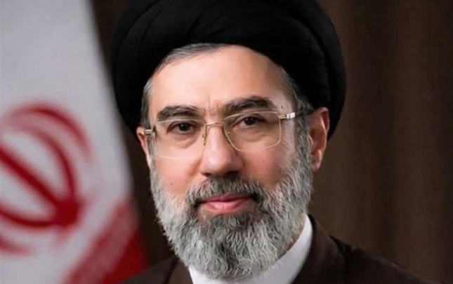 mucteba-xamenei-xalqa-muraciet-etdi