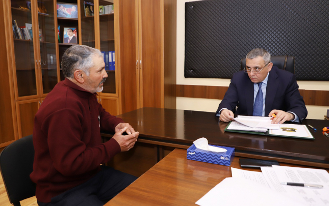 mursel-ibrahimov-berdede-vetendaslarin-problemlerini-dinledi