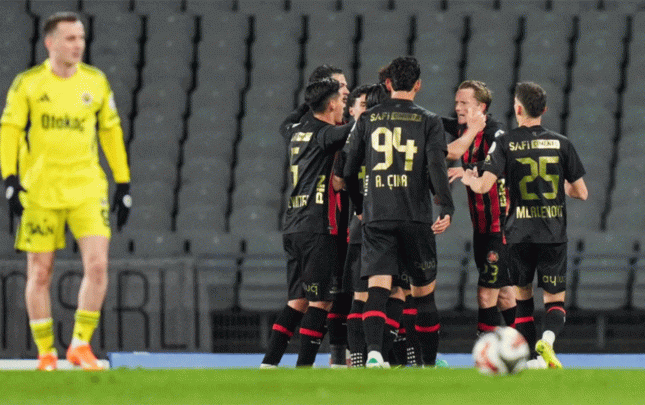 fenerbaxca-sonuncu-yerdeki-komandaya-uduzdu