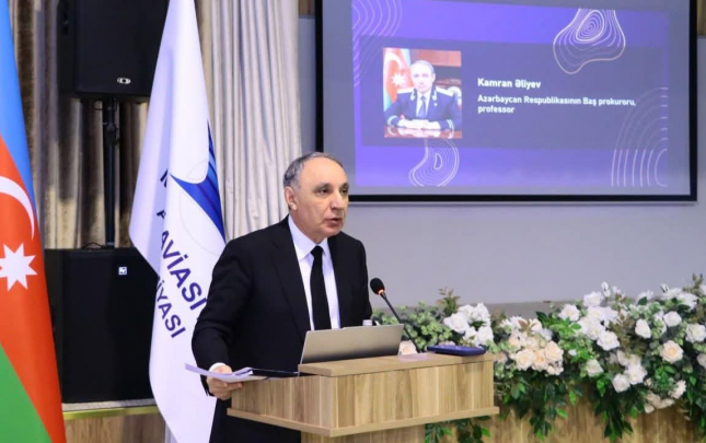 kamran-eliyev-telebelere-muhazire-kecdi