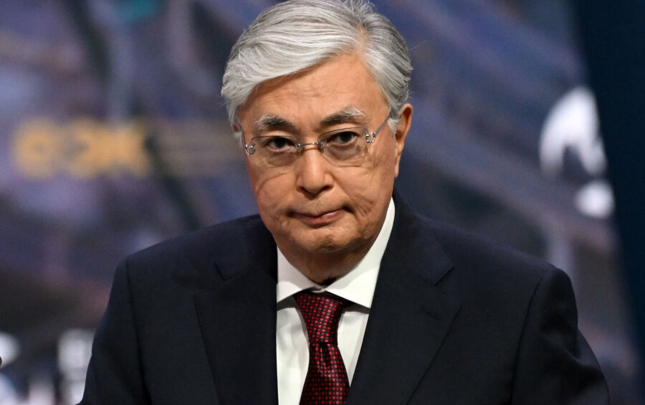 tokayev-prezident-seckilerinin-kecirileceyi-vaxti-aciqladi