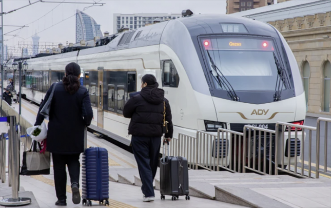 ady-bayram-gunleri-212-minden-cox-sernisin-dasidi