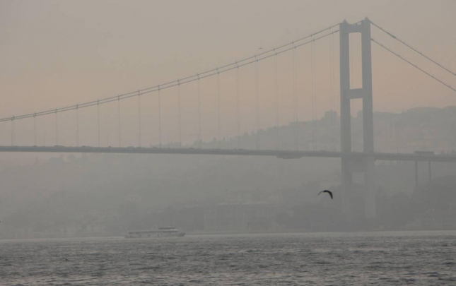 istanbul-bogazinda-gemilerin-hereketi-dayandirildi