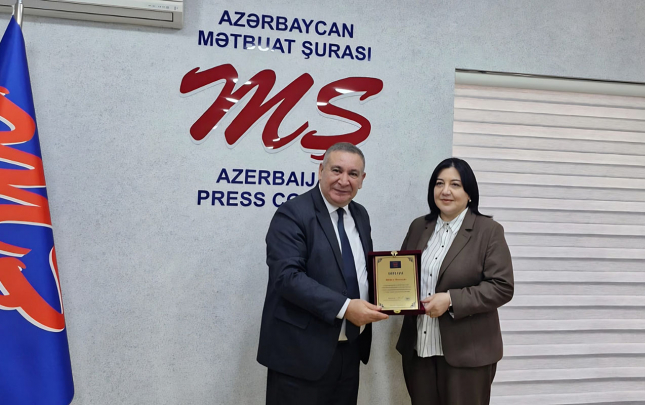 metbuat-surasi-billure-hacizadeni-teltif-etdi