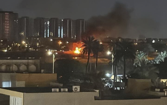 abs-nin-bagdaddaki-sefirliyinde-yangin