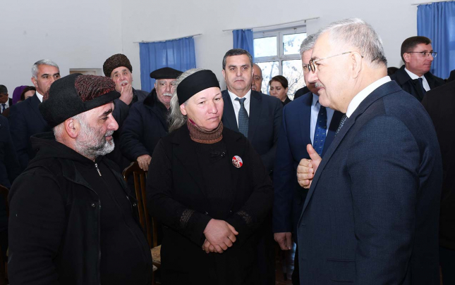 agdamin-icra-bascisi-bu-ay-bir-nece-seyyar-qebul-kecirib