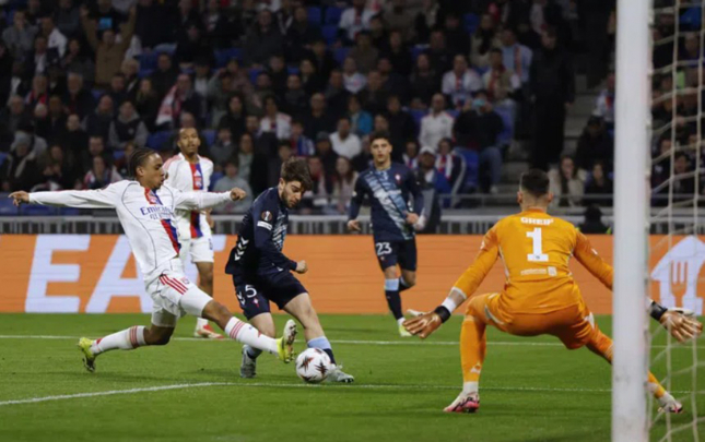 avropa-liqasinda-14-finala-yukselen