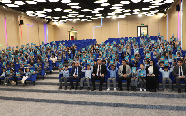 ahik-usaqlar-ucun-bayram-tedbirleri-teskil-edir