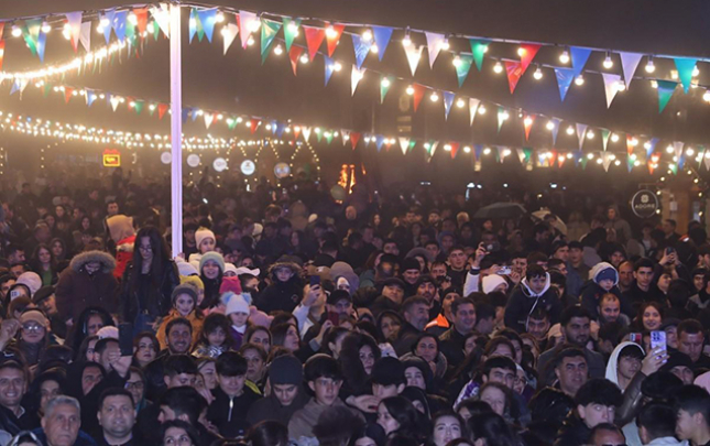 xankendide-bayram-bayrama-qarisib