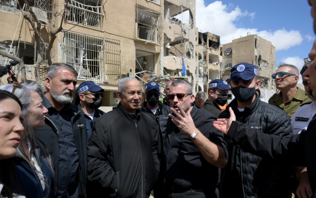 netanyahu-iranin-vurdugu-arad-ve-dimonada