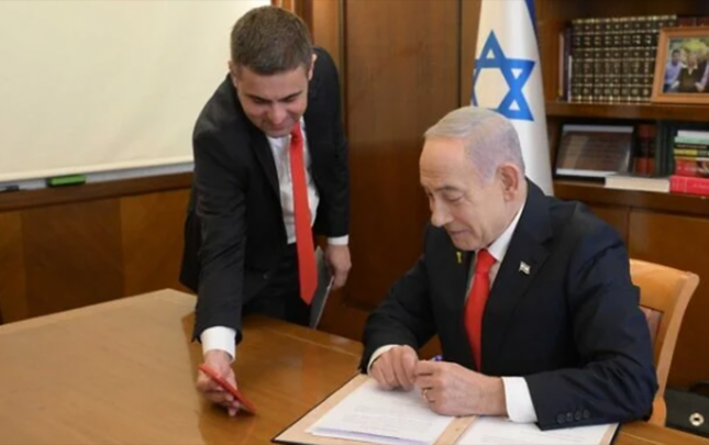 netanyahunun-metbuat-katibi-istefa-verir