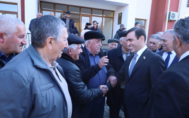 millet-vekili-umudlu-camaati-ile-gorusdu