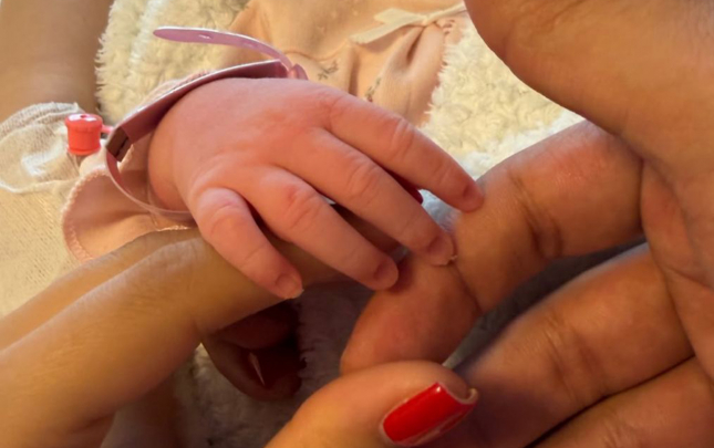 nezrinle-merdanin-qizi-oldu