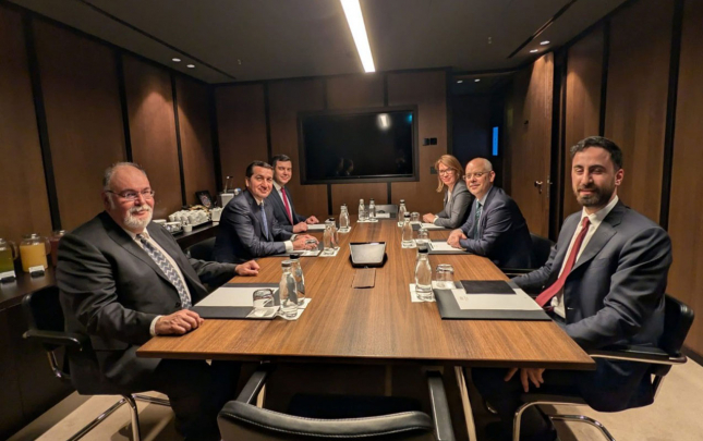 prezidentin-komekcisi-erdoganin-musaviri-ile-gorusdu